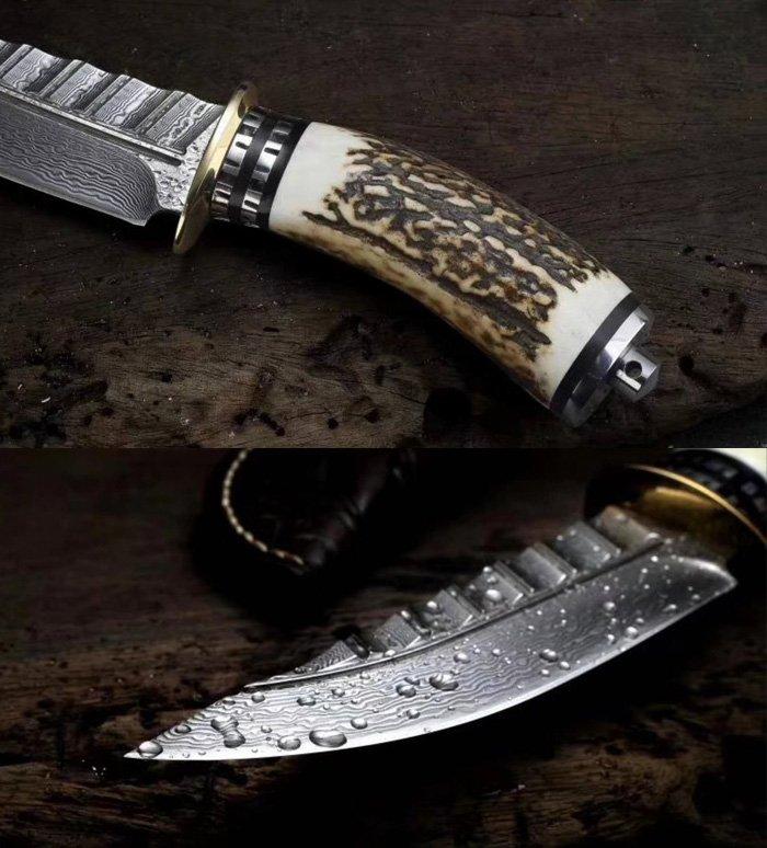 Custom handmade damascus steel skinner knife with leather sheath/Stag horn handle