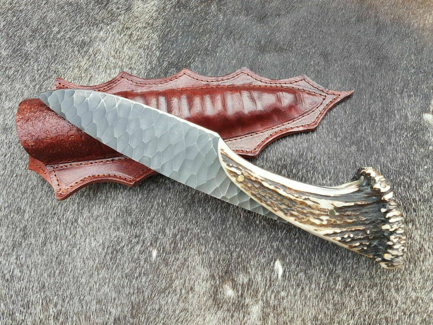 Custom handmade D2 steel skinner knife with leather sheath