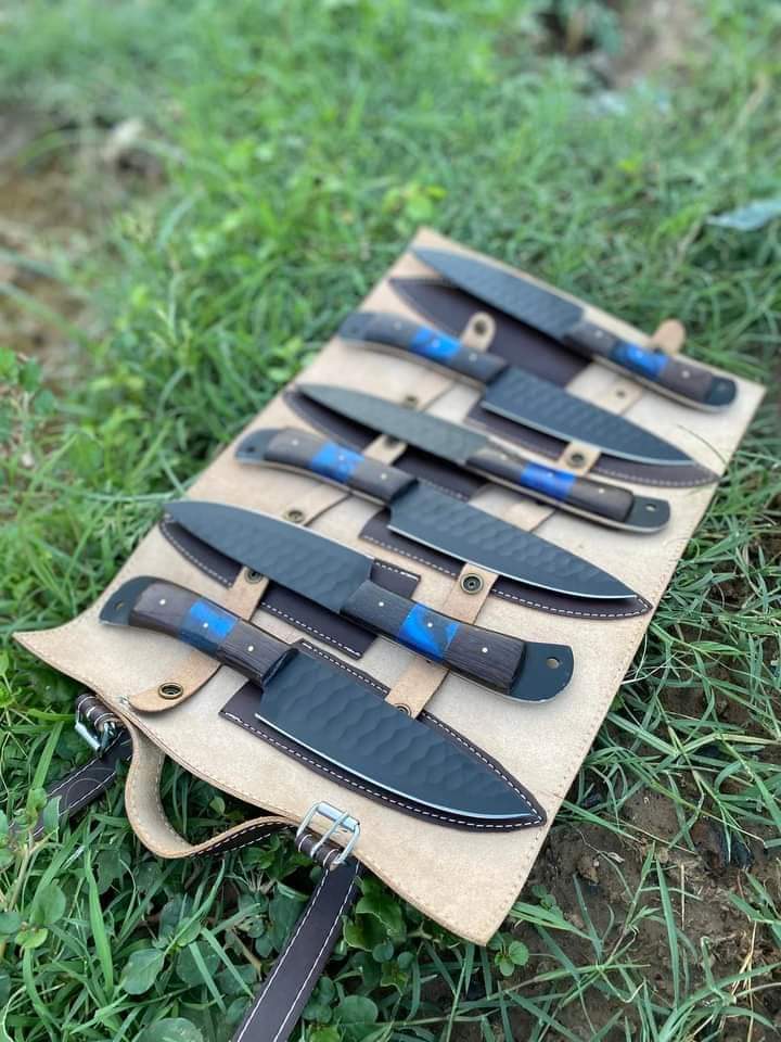 Custom handmade D2 steel kitchen chef set + 06 matching steaks with leather roll